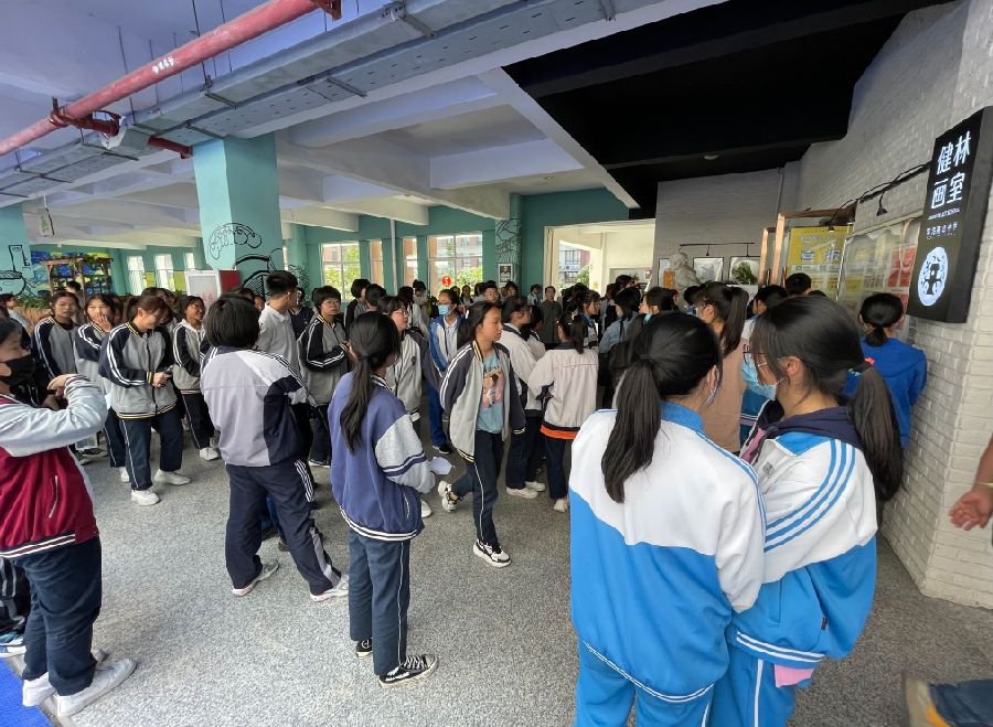温州市滨海高级中学举行2021年新高一美术特长生选拔测试
